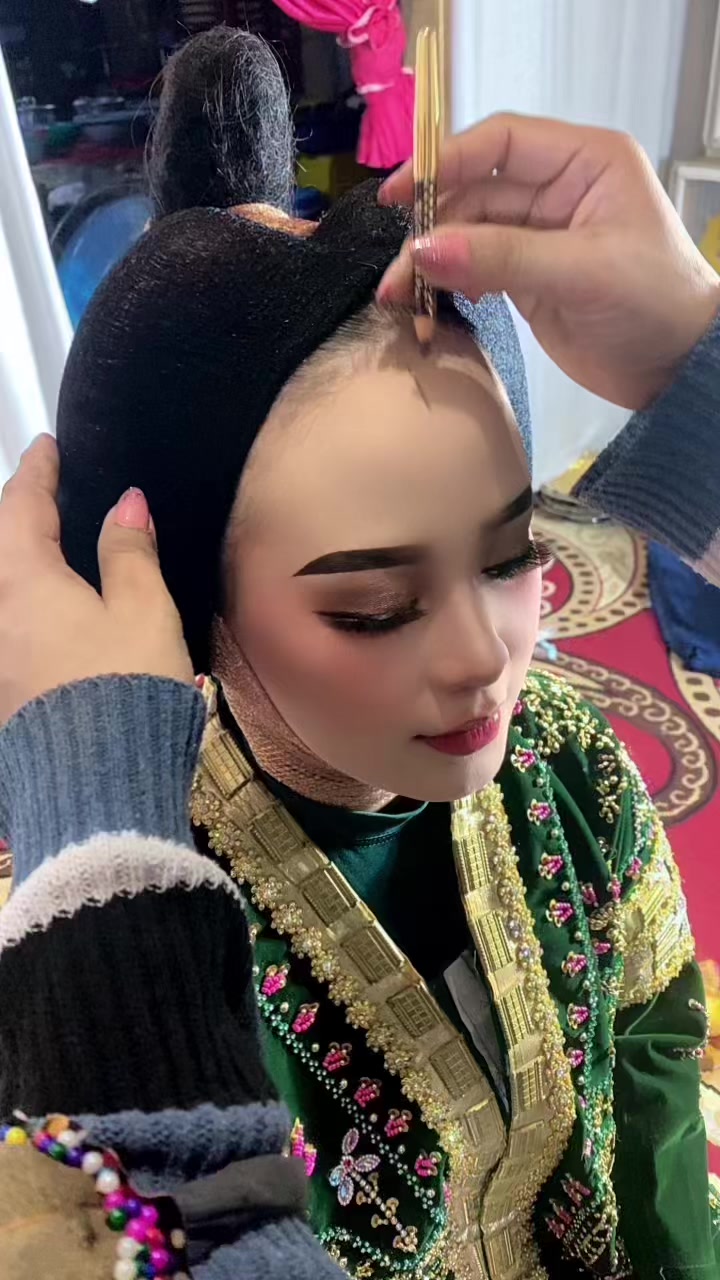 @hermawatimakeuphairdo,MUABone