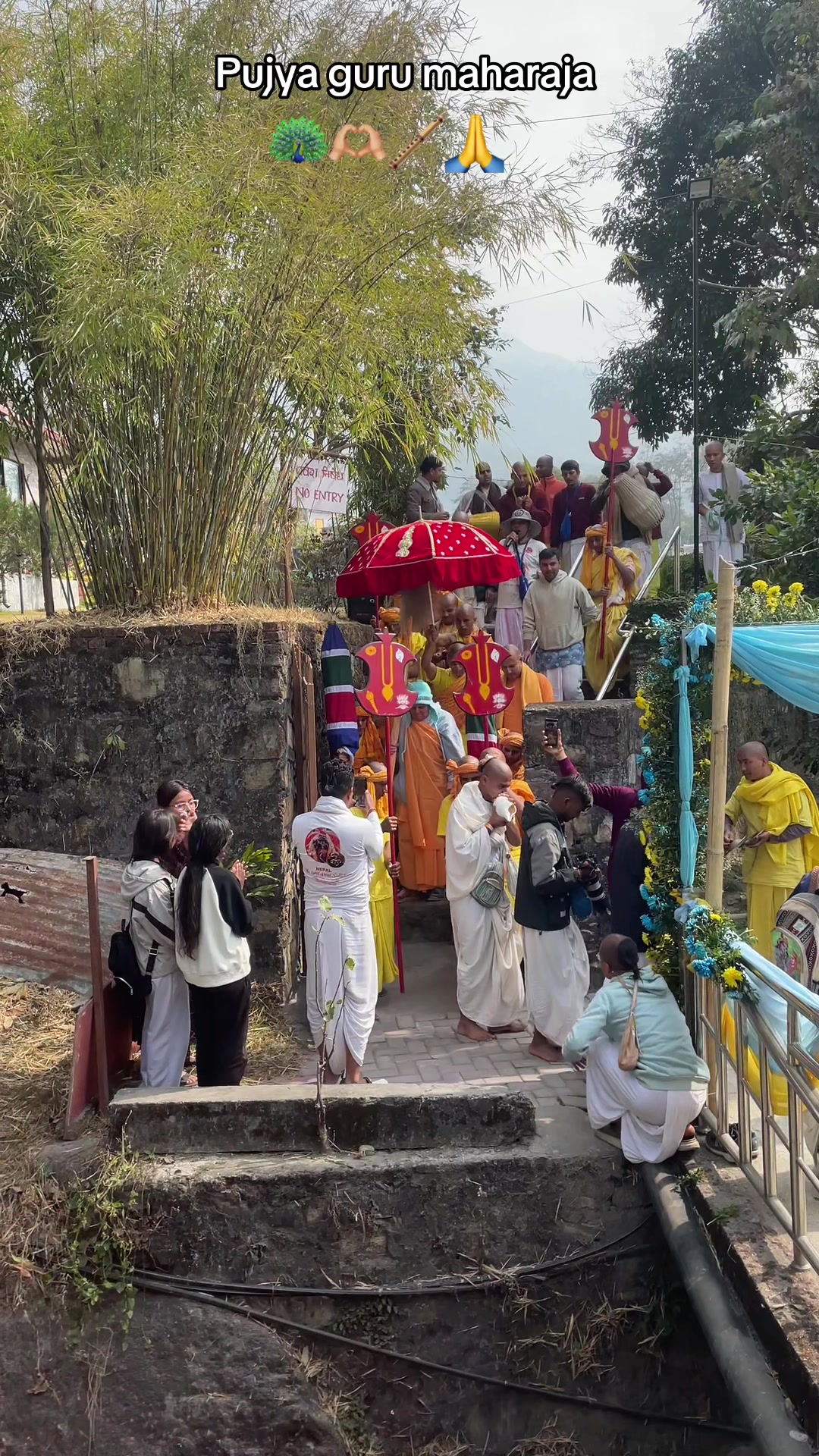 @राधगोबिनद दासि(हरीबोल)🦚🌏💚