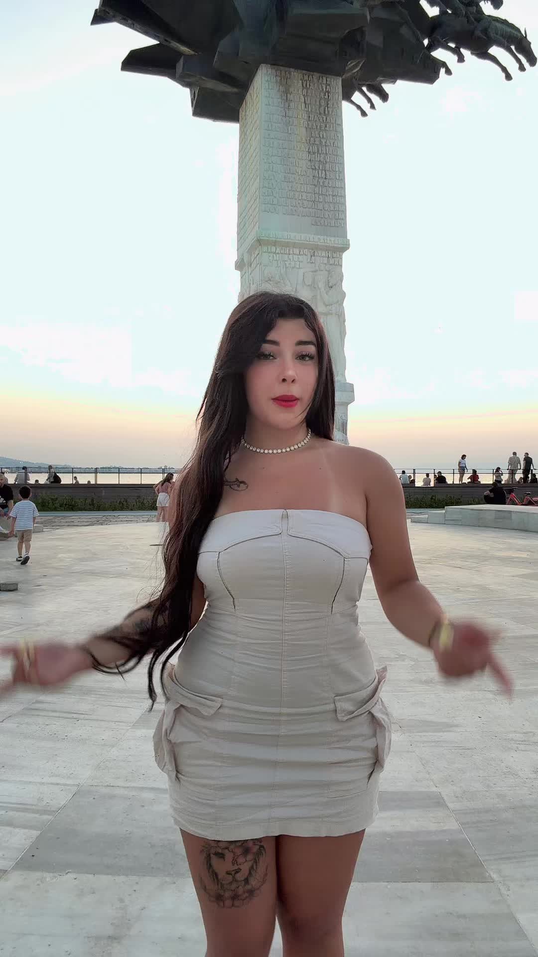 @GÖZDE AKGÜN