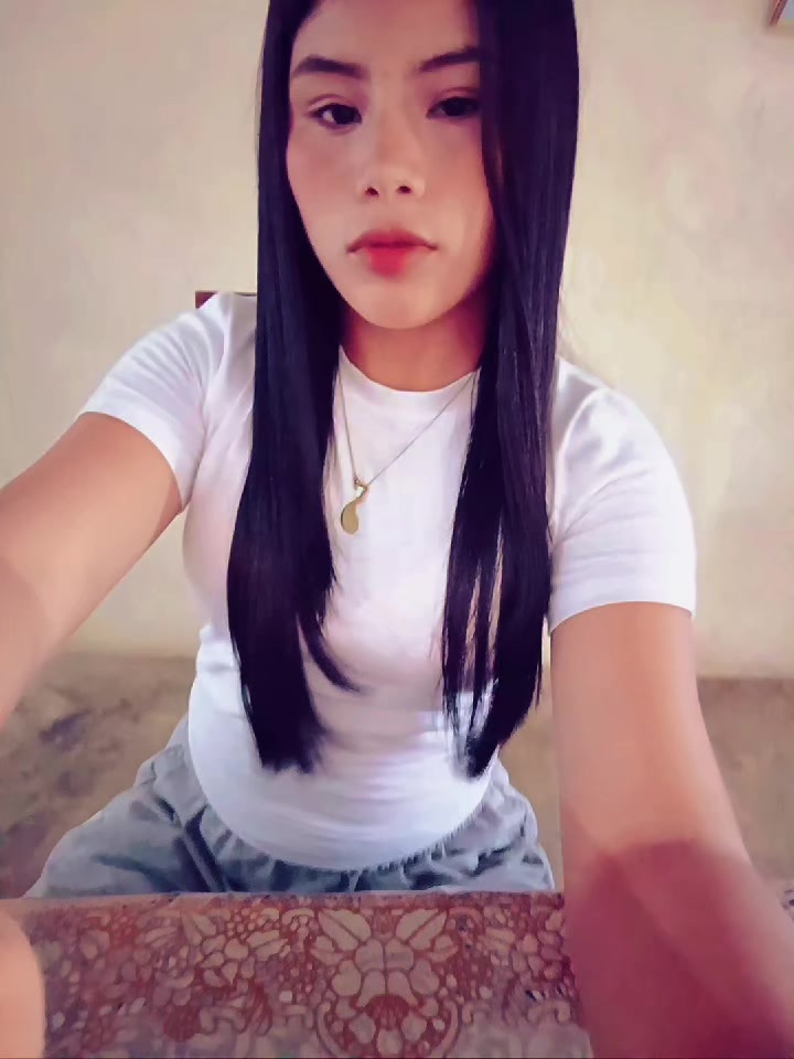 @𝔰𝔬𝔩𝔬𝔯𝔷𝔞𝔫𝔬👸🏻