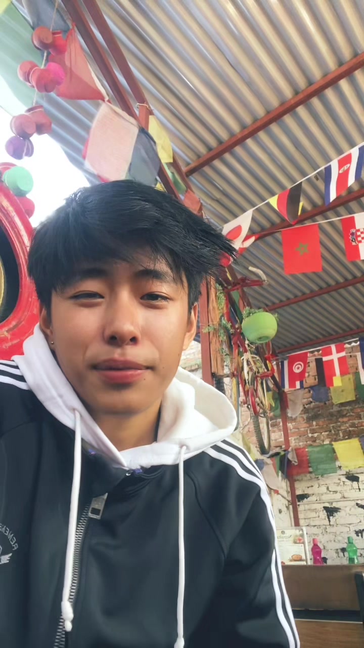 @✌️