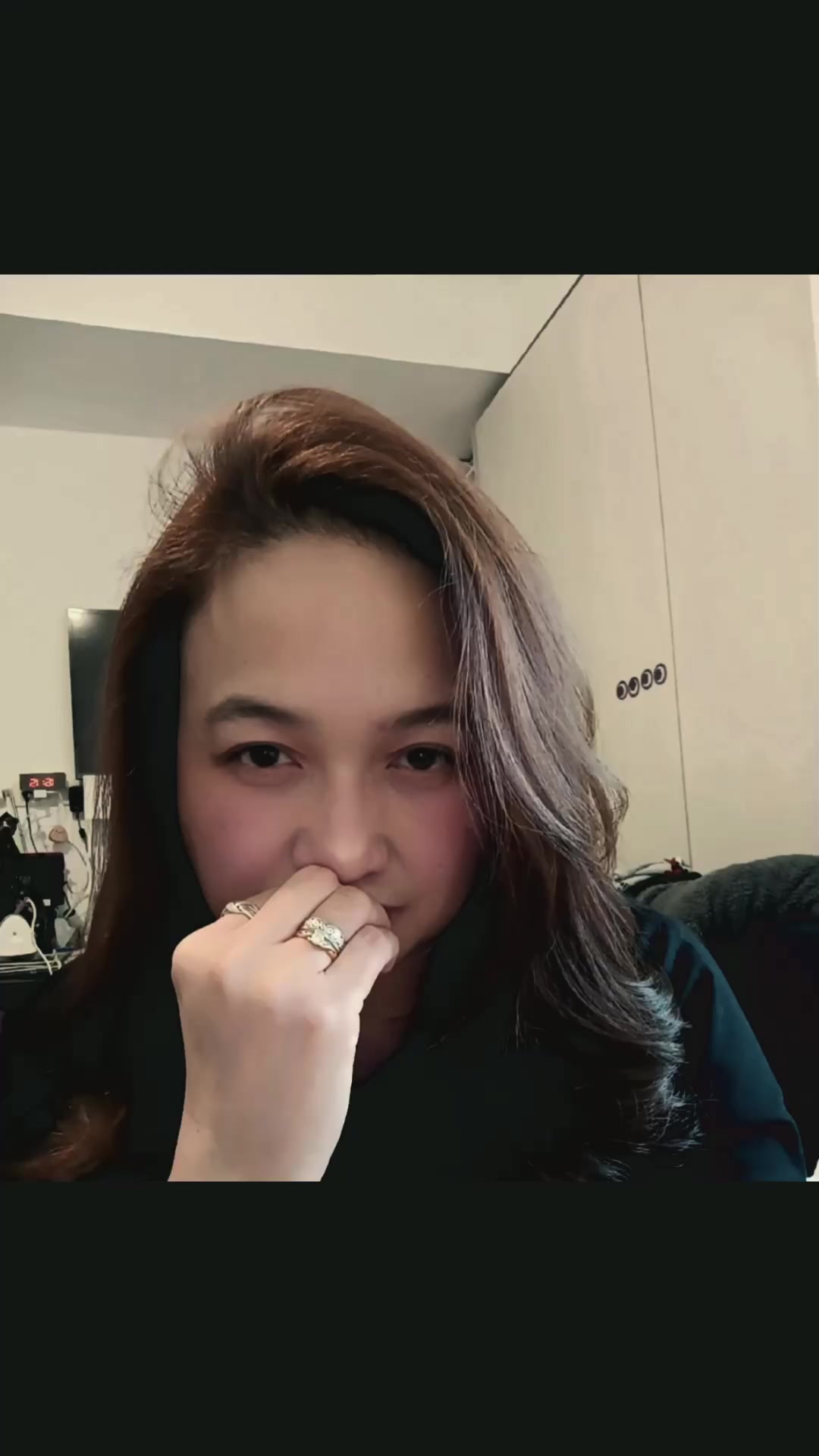 @Ņhýļëš Ĺ.
