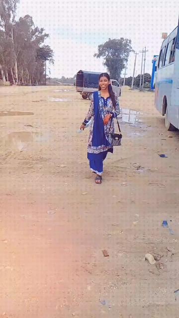 @Bhojpuri Queen 👰