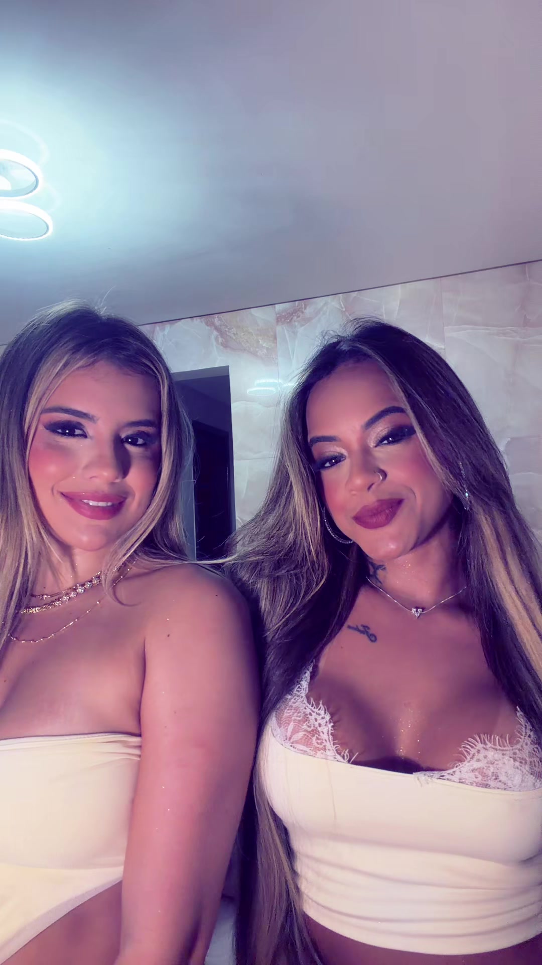 @Miauu02