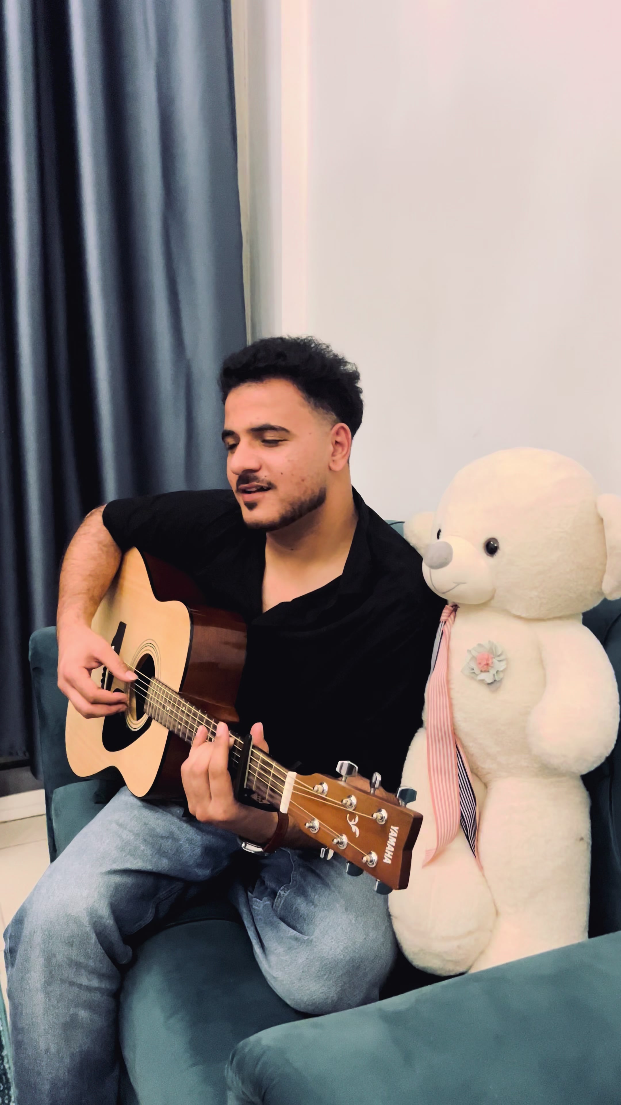 @Mehran Khan official 🎸