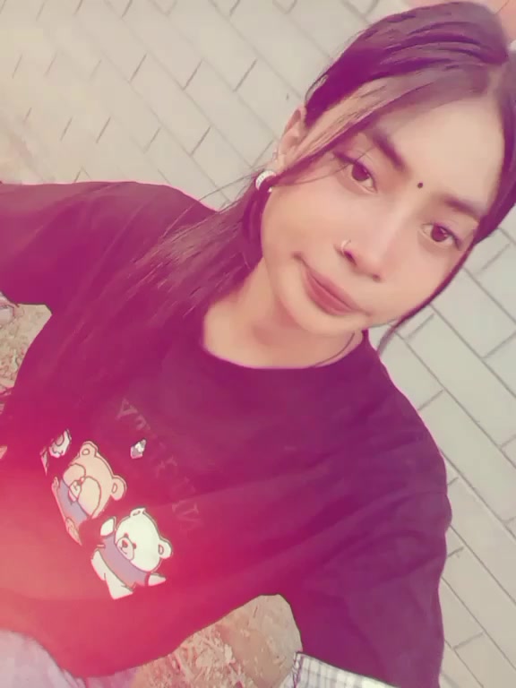 @MrS . ThaRuNi girl ๐๐ท