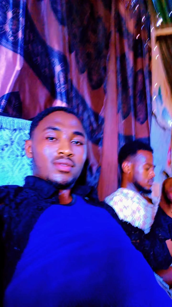 @📸GARAADKA👑YAR🧔🥇✅️