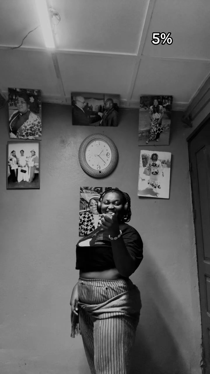 @LARI CHOCO 🦋237❤️🦋🇨🇲