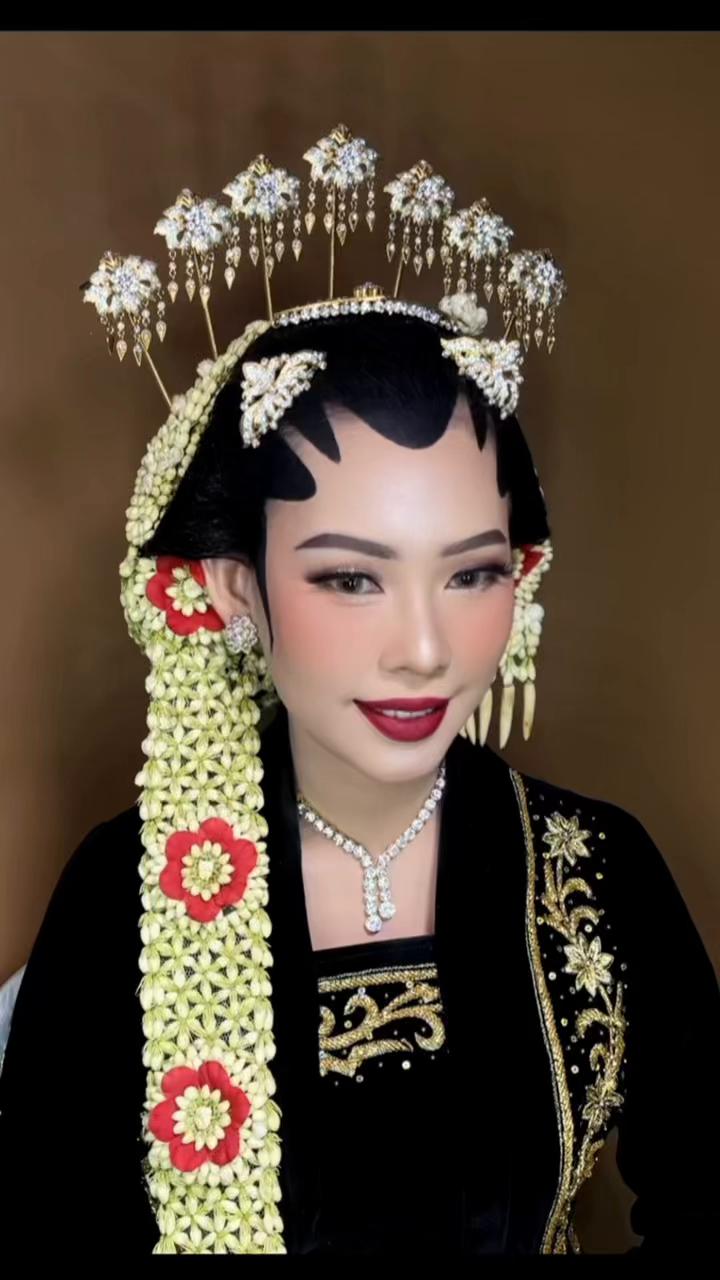 @mayumiwedding