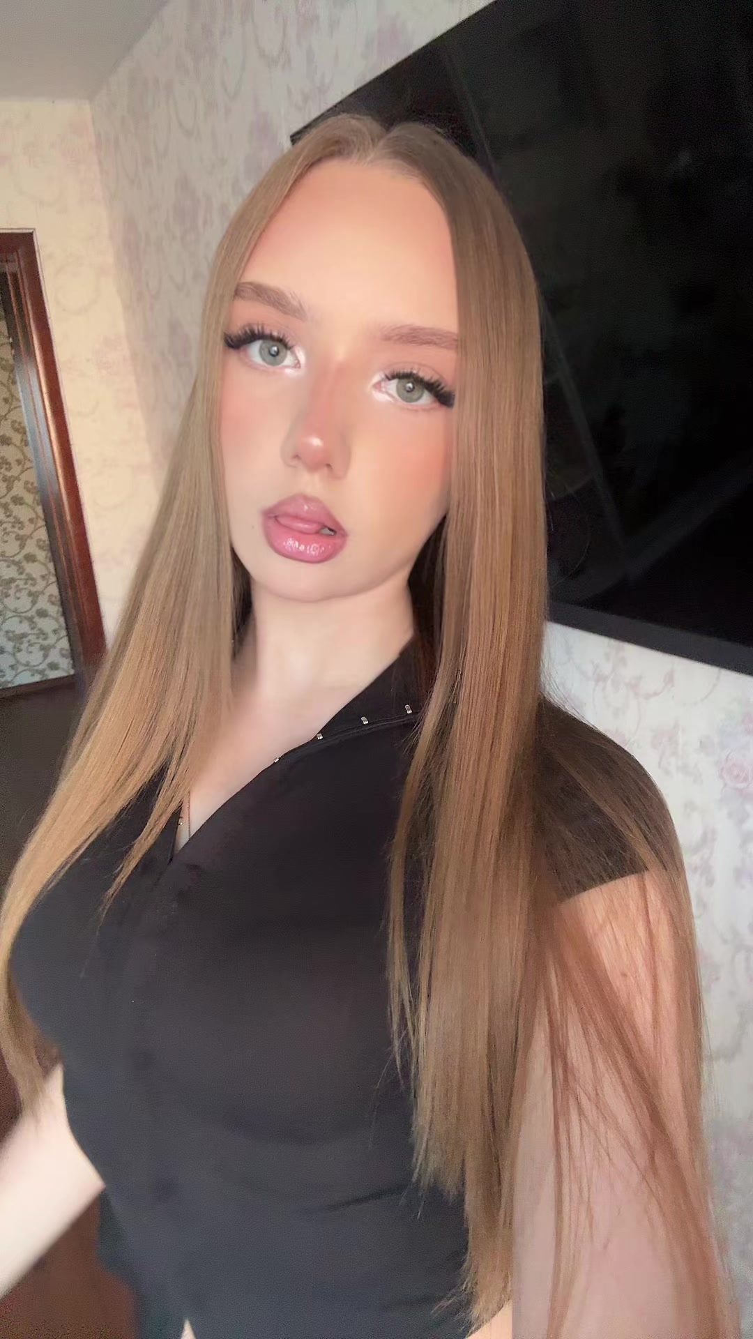 @𝓴𝓻𝓲𝓼𝓽𝔀𝓮🪽