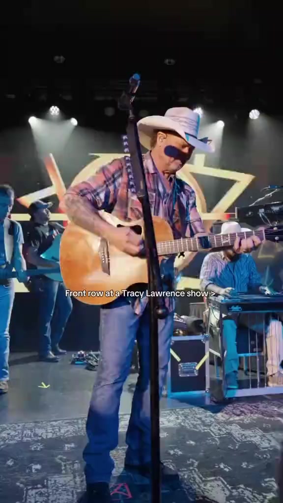 @Tracy Lawrence