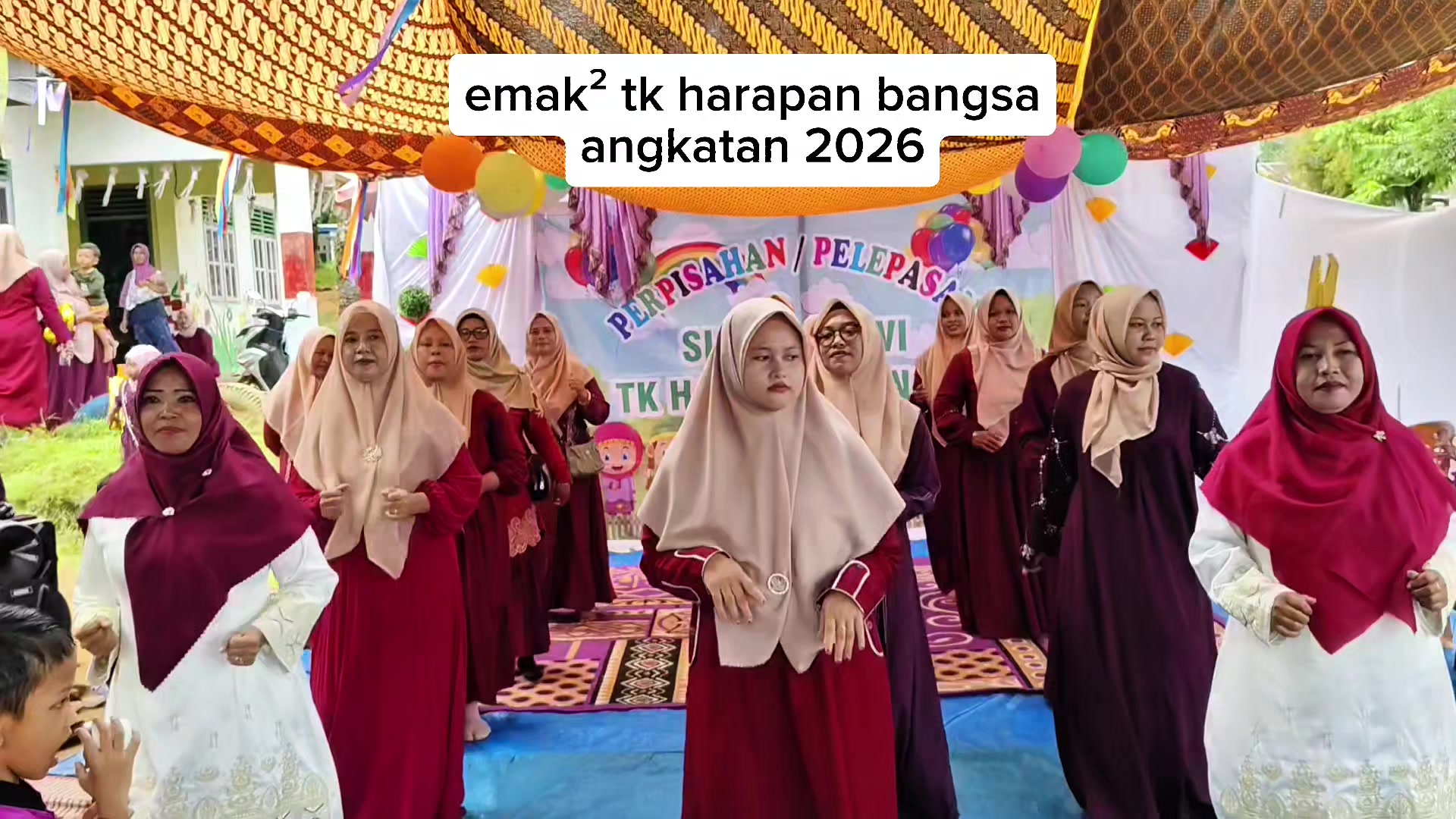 @Ella Nenk
