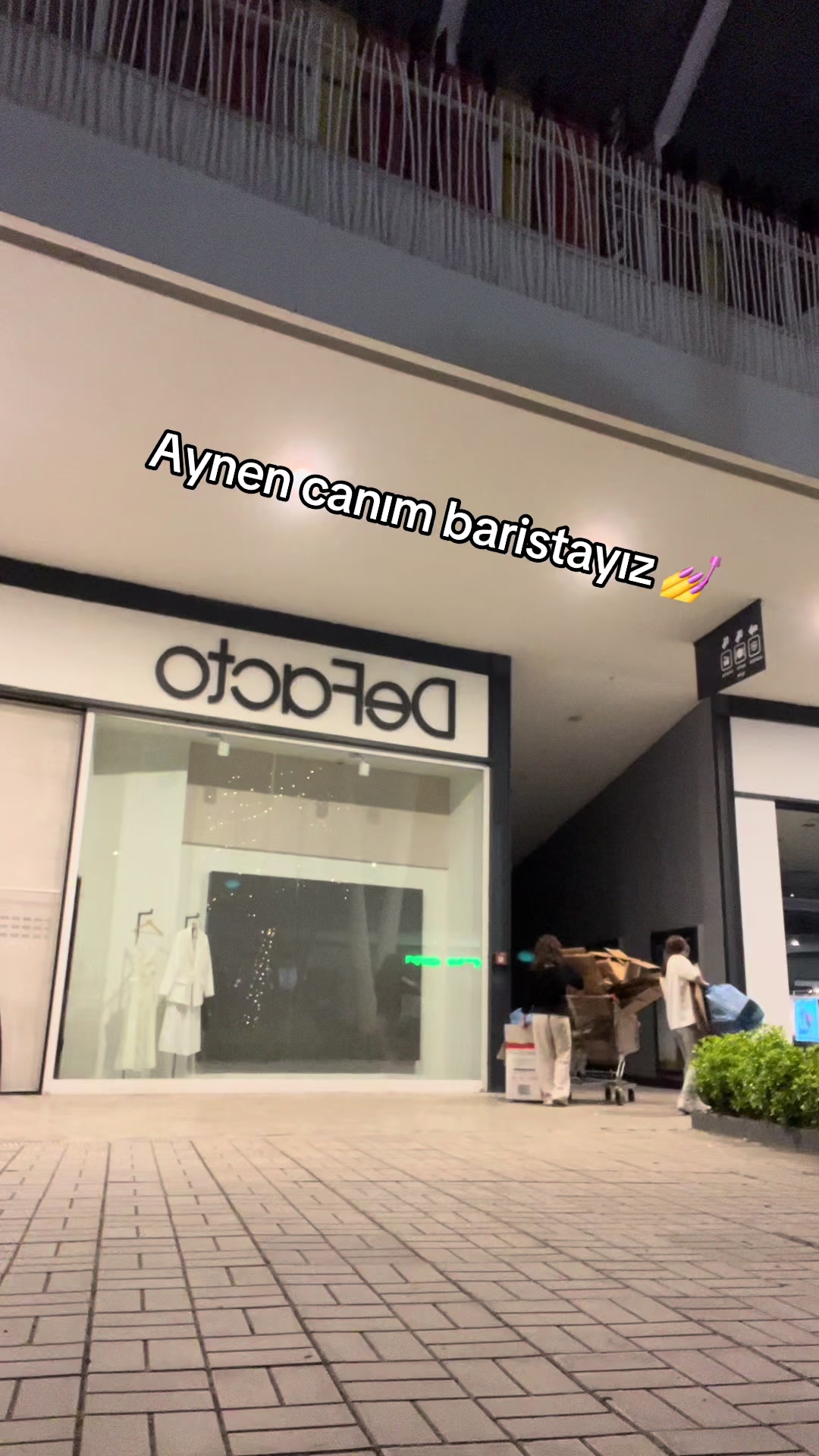 @M&uuml;ge Karaca