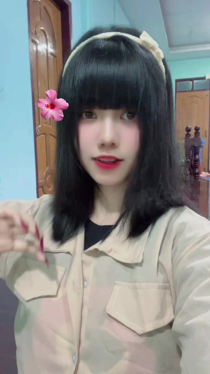@💗Mi Thazin🍬မော်လမြိုင်သူ💗