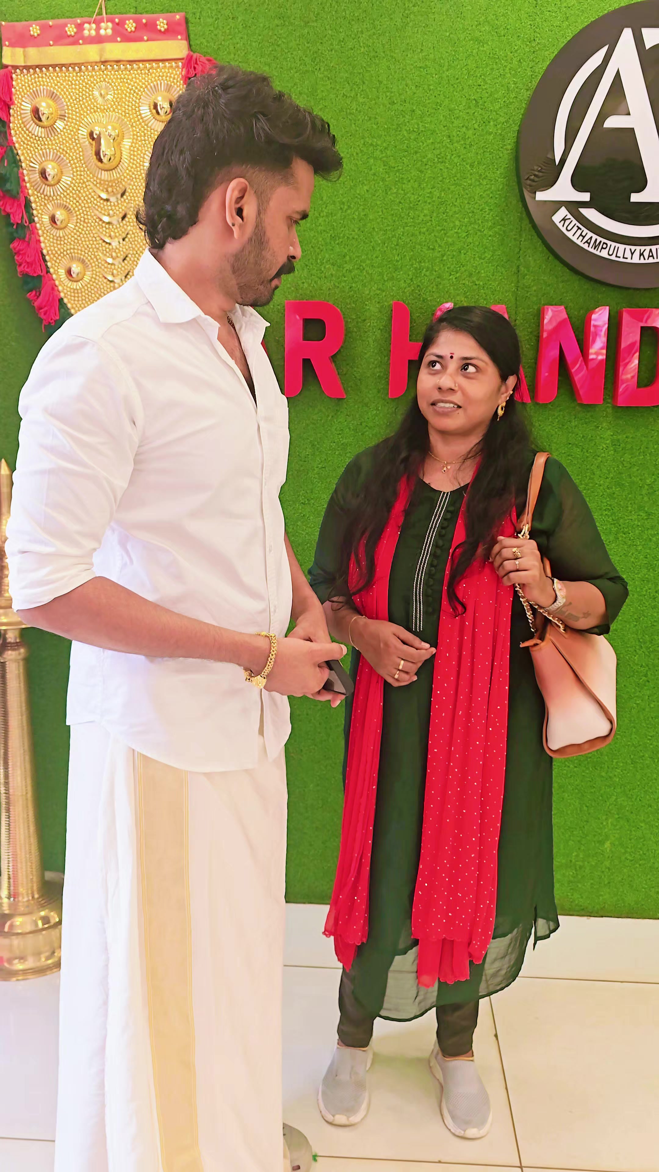 @മൂക്കുത്തിപെണ്ണ്❤️