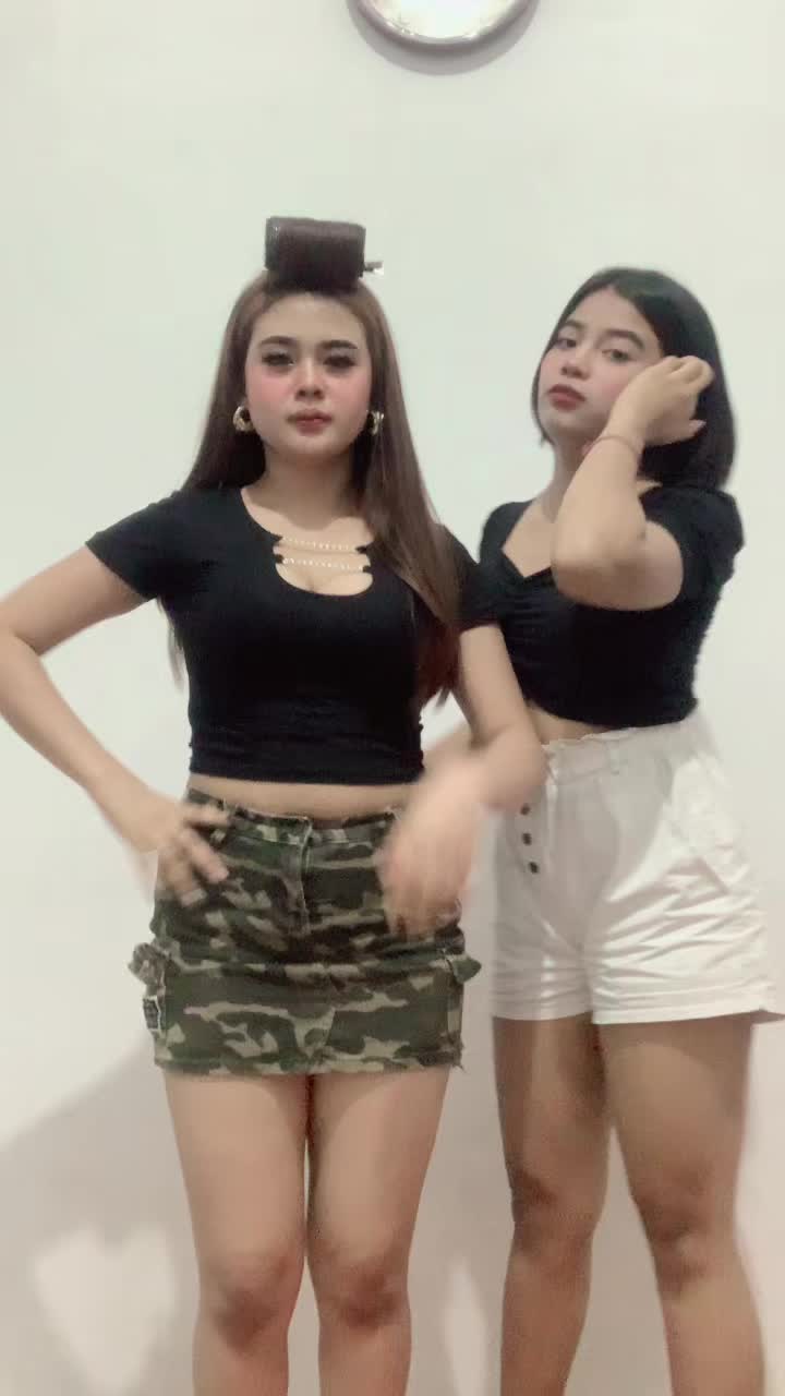 @dipoo