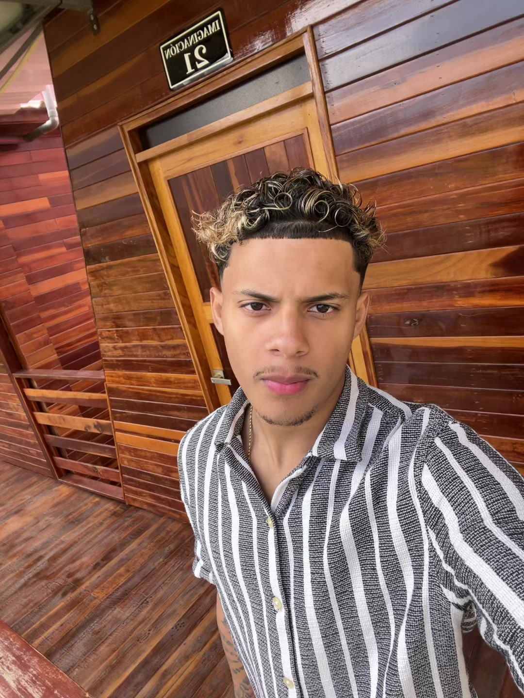 @Soyalejandro