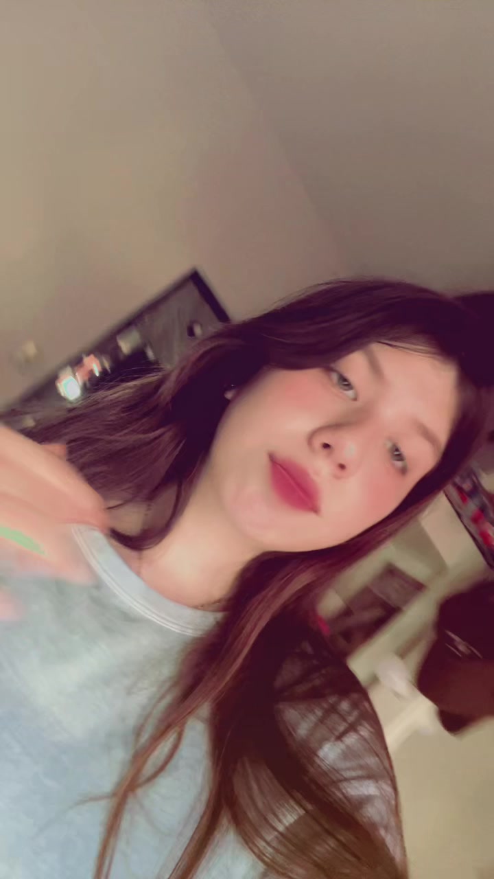 @Andrea 🩶🐻