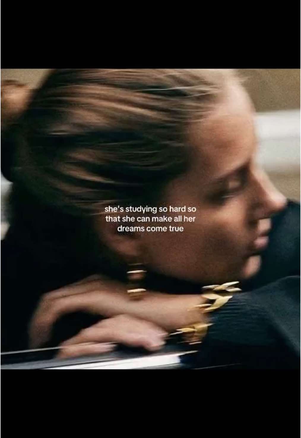 @𝓖