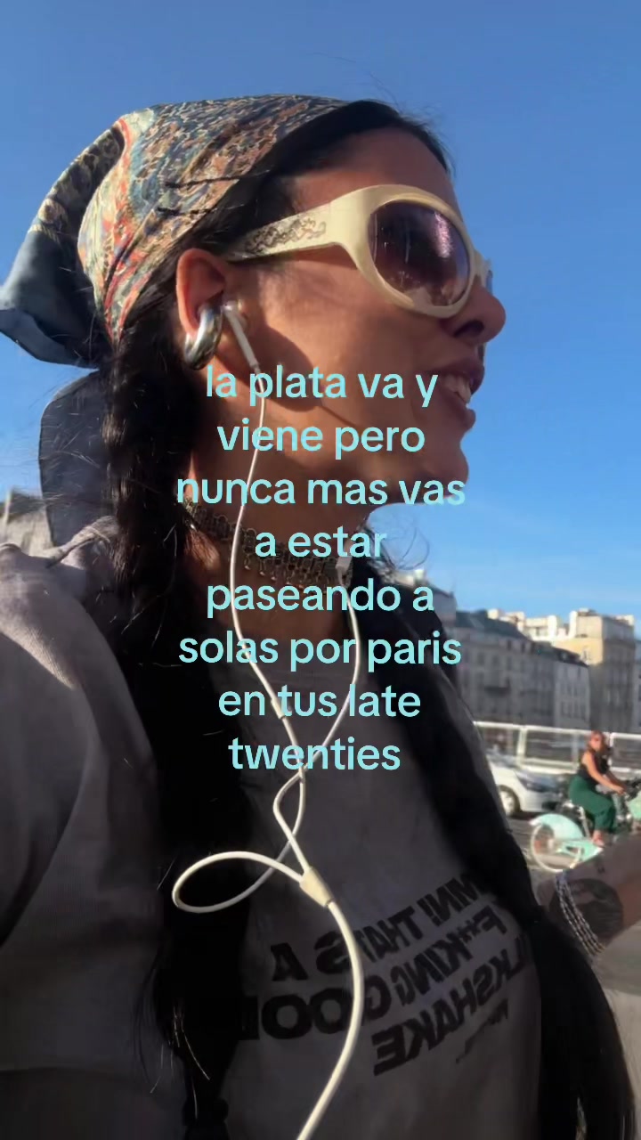 @Ana Lucía ⎕🍸💬