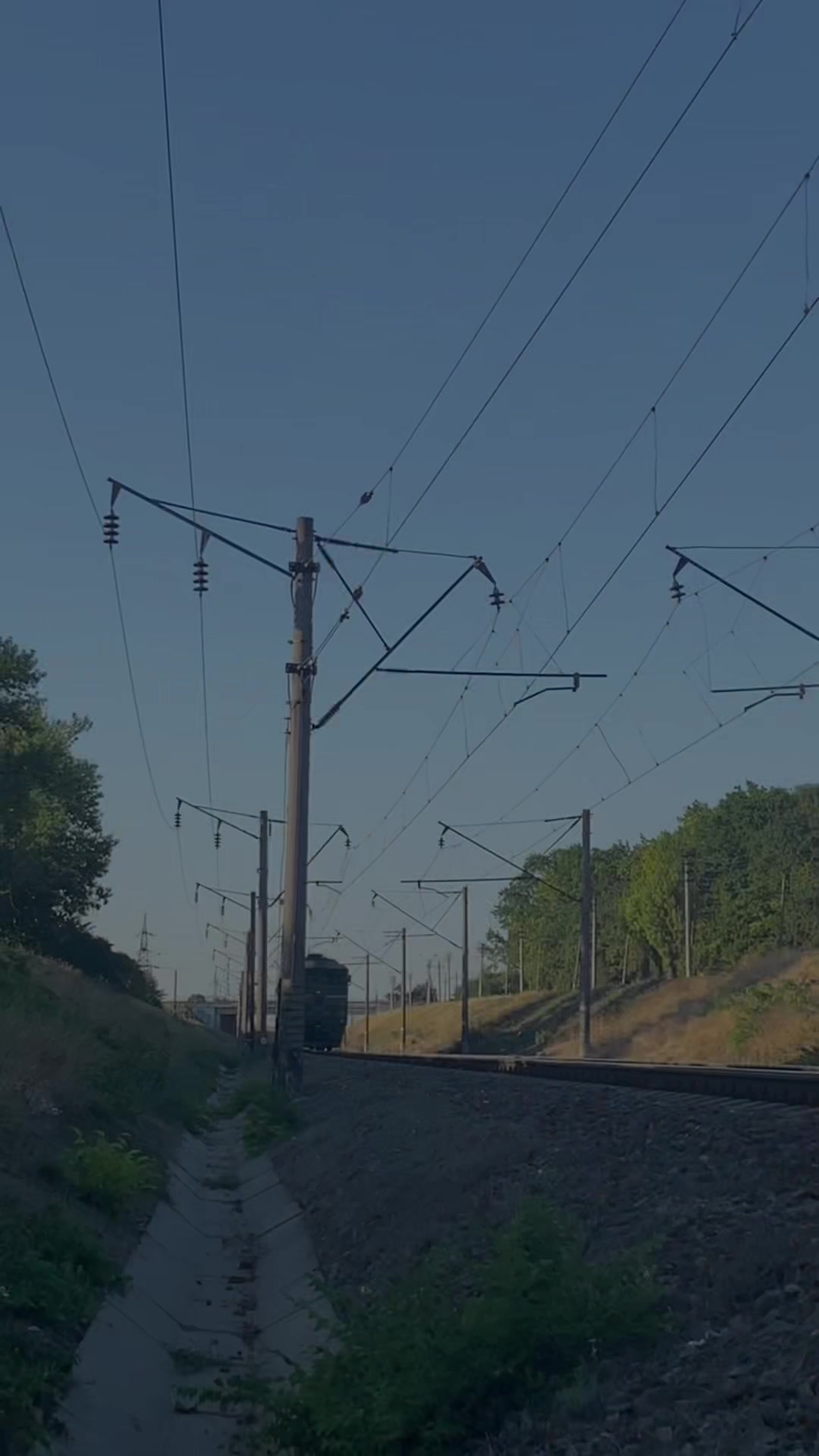 @𝗡𝗶𝗿𝗼𝘄_𝗿𝗮𝟭𝗹𝘄𝗮𝘆🛤️