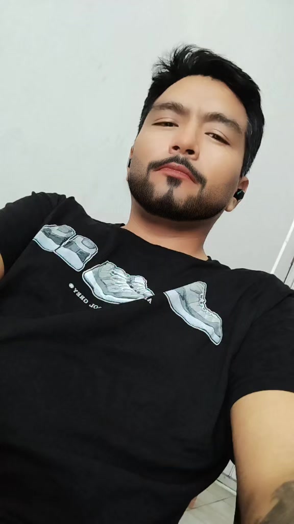 @Jhon_Roy