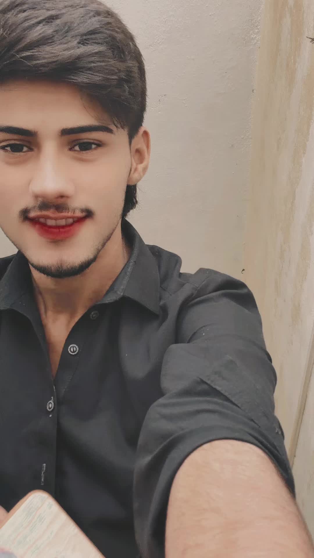 @╰‿╯ ϟ 𝙿𝚁𝙸𝙽𝙲𝟹𝚞 ✯🇮🇶