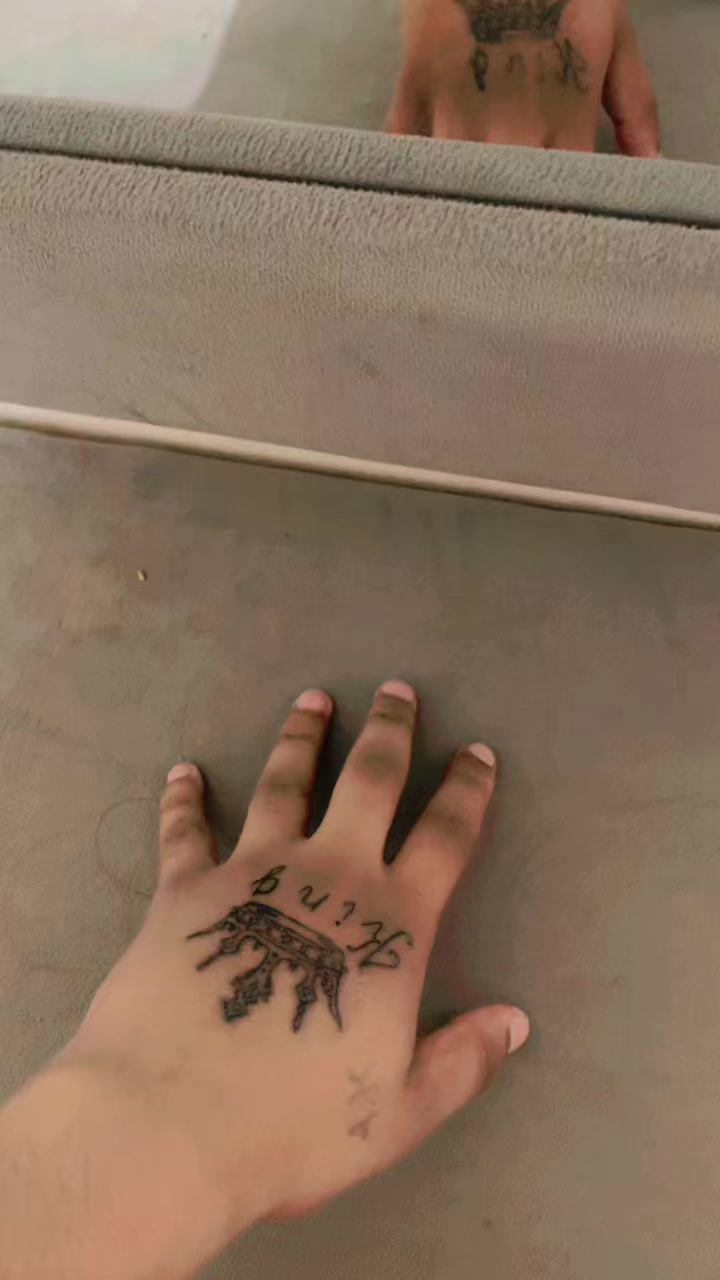 @༄ᴹᴿ°᭄✮𝒜𝓃𝑒𝐸𝓈࿐