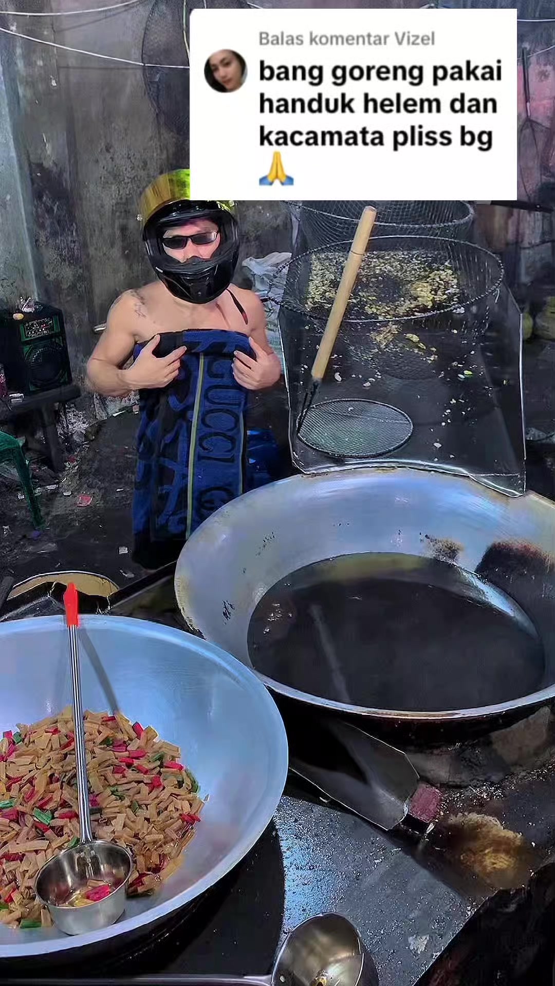@Kerupuk mang cosplay