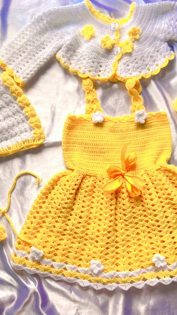 @reena's crochet crop top