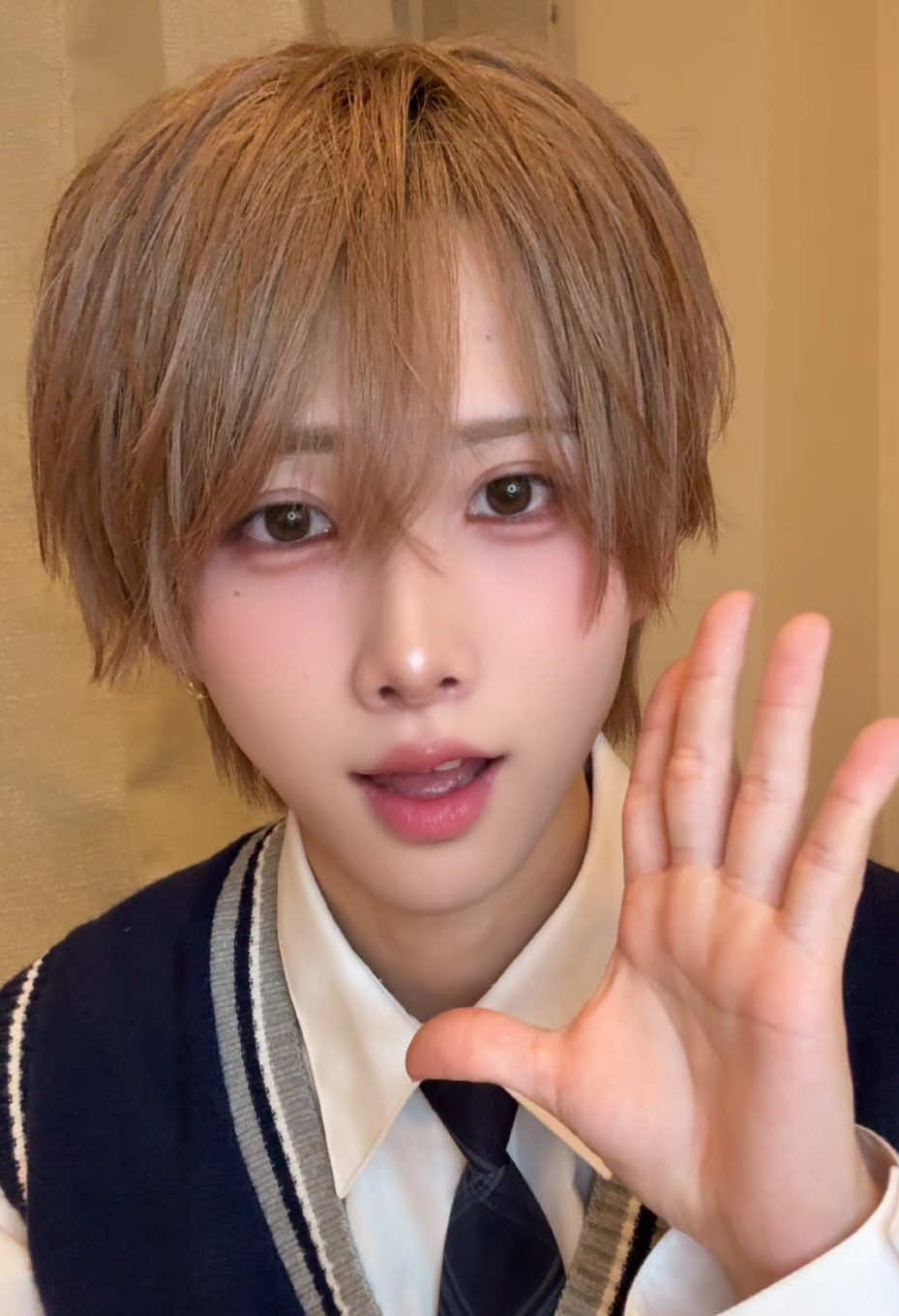 @たく