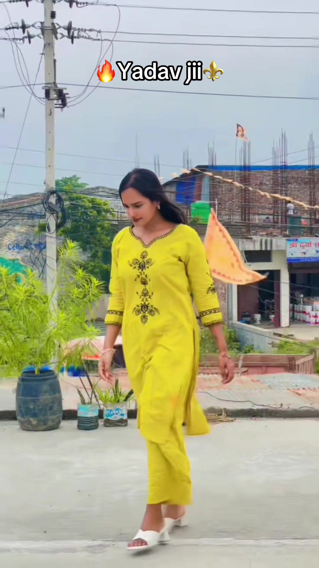 @Yadav girl🔥