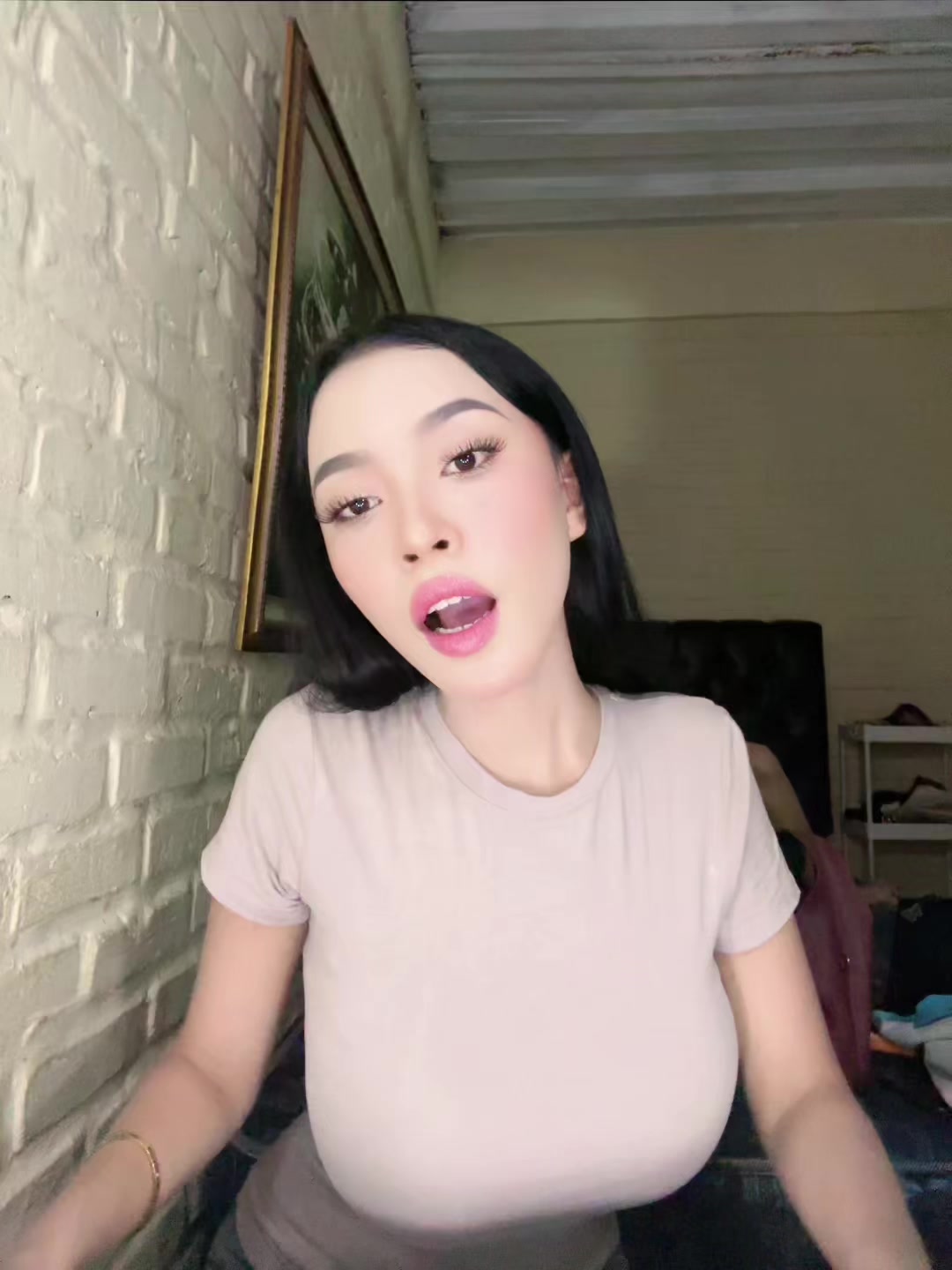 @Ara