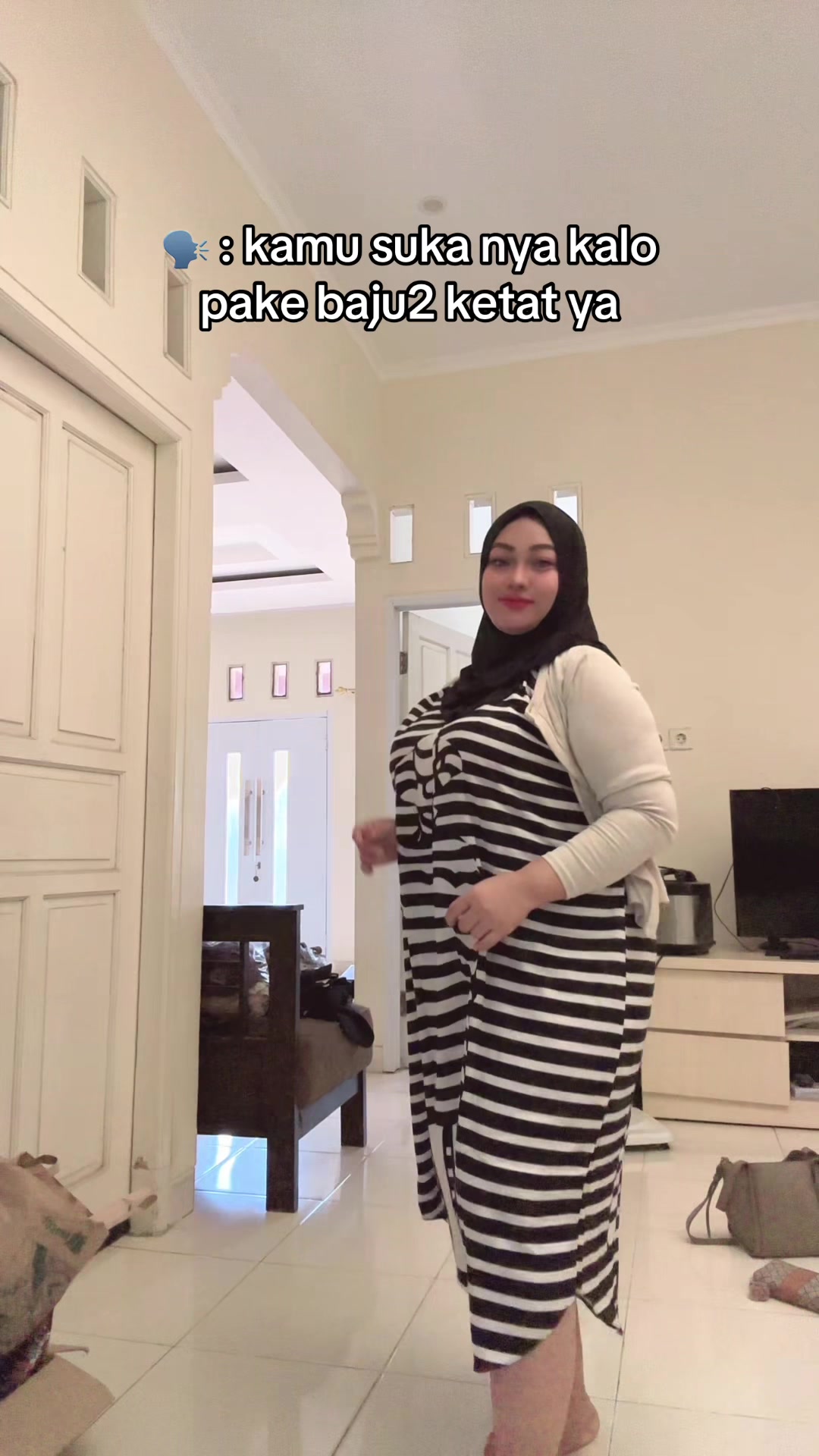 @momihzahwavarel