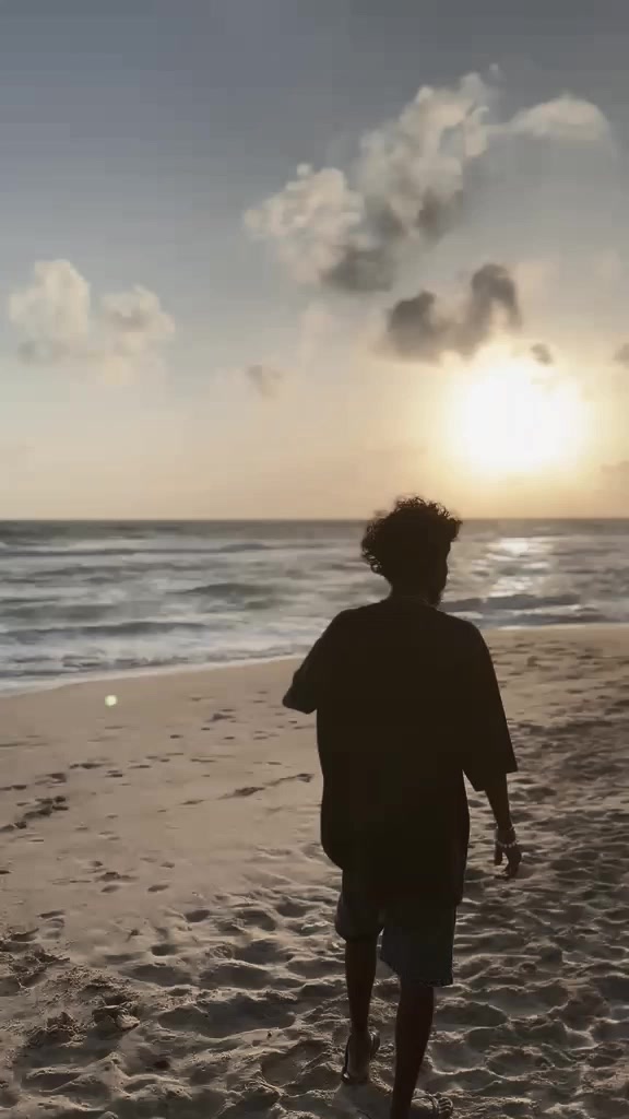 @𝐍𝐚𝐝𝐮𝐧 𝐇𝐚𝐧𝐬𝐚𝐧𝐚⚓🇱🇰
