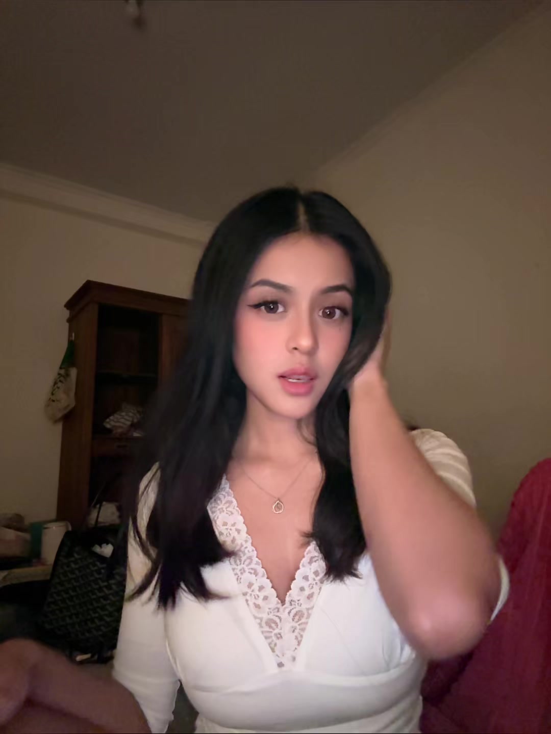 @zzneya