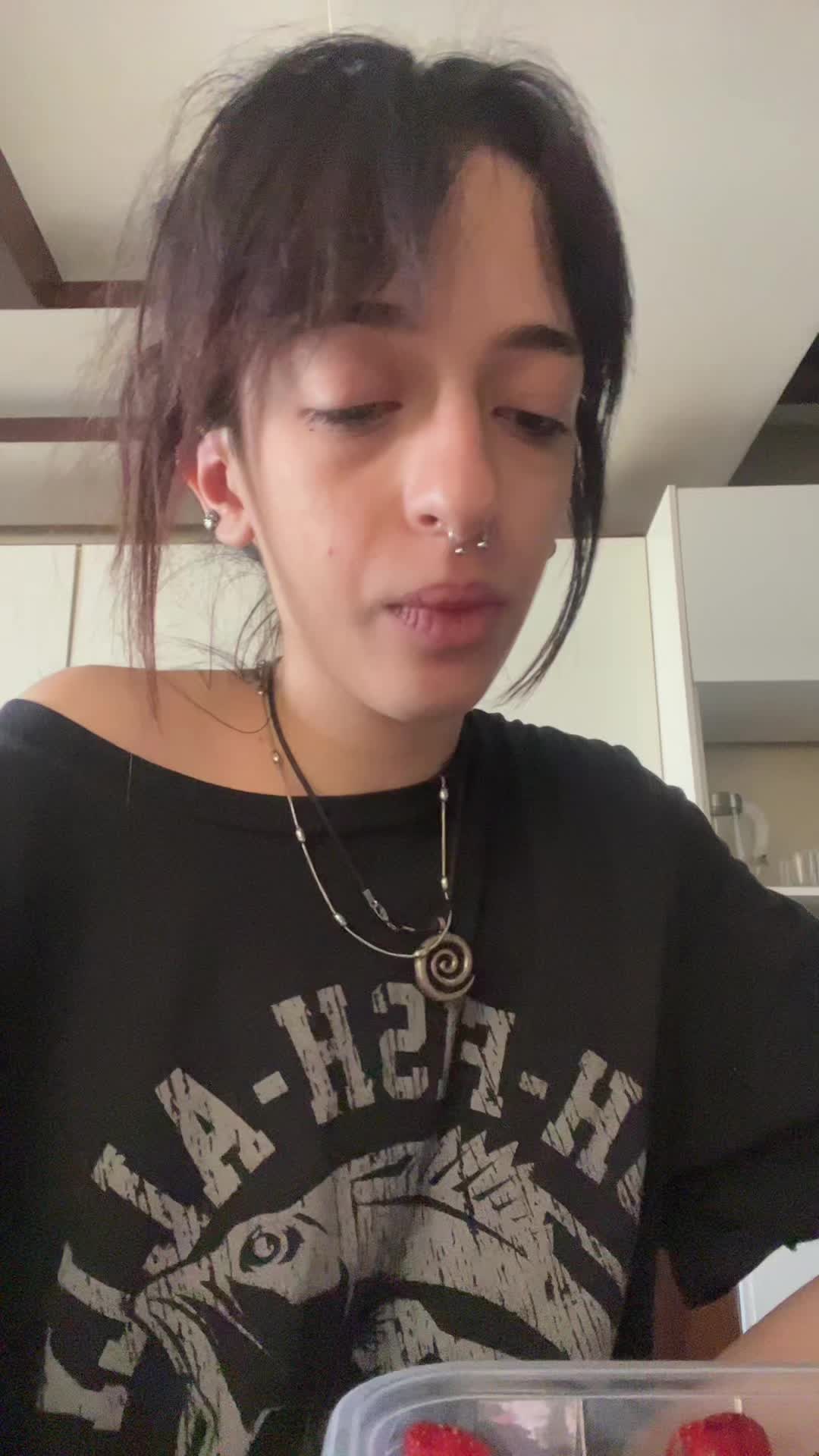 @Black hair ho ᶻ 𝗓 𐰁