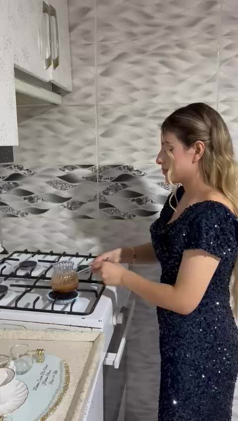 @nur.özpınar