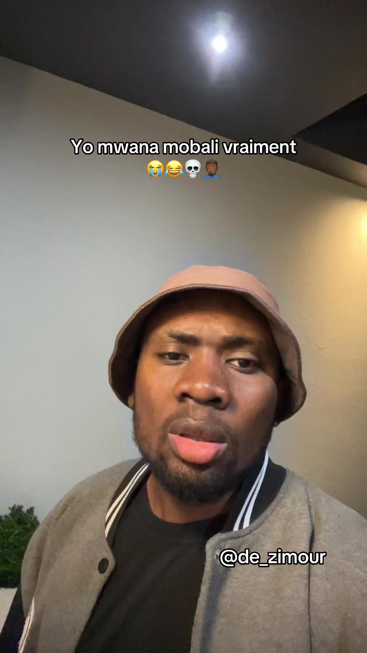 @De&rsquo;zimour