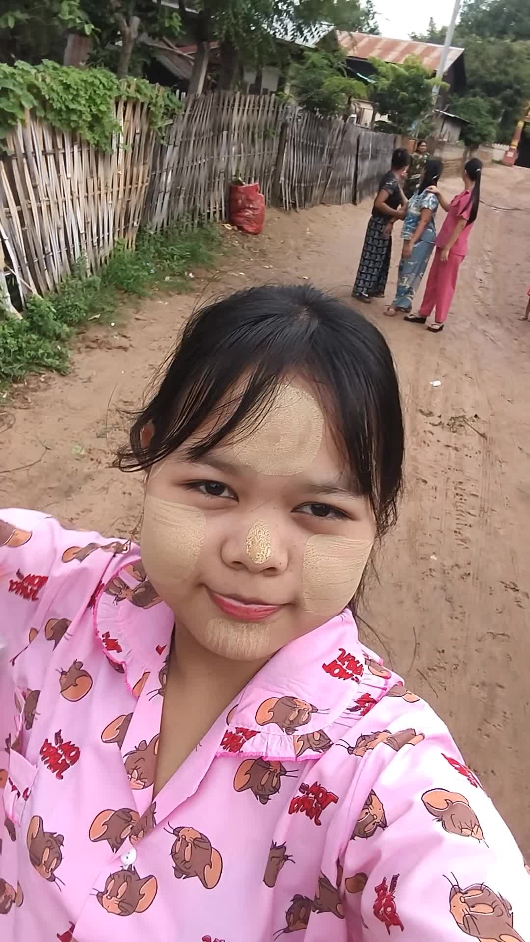 @May Zin🇲🇲(တောသူလေး)
