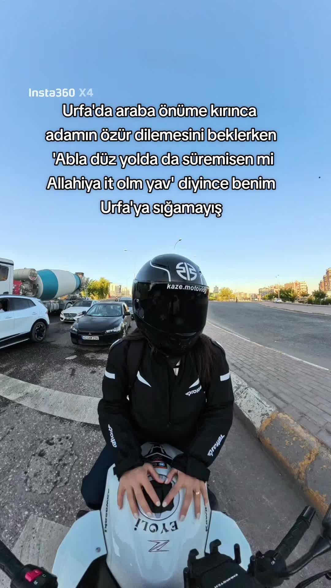 @eyoli