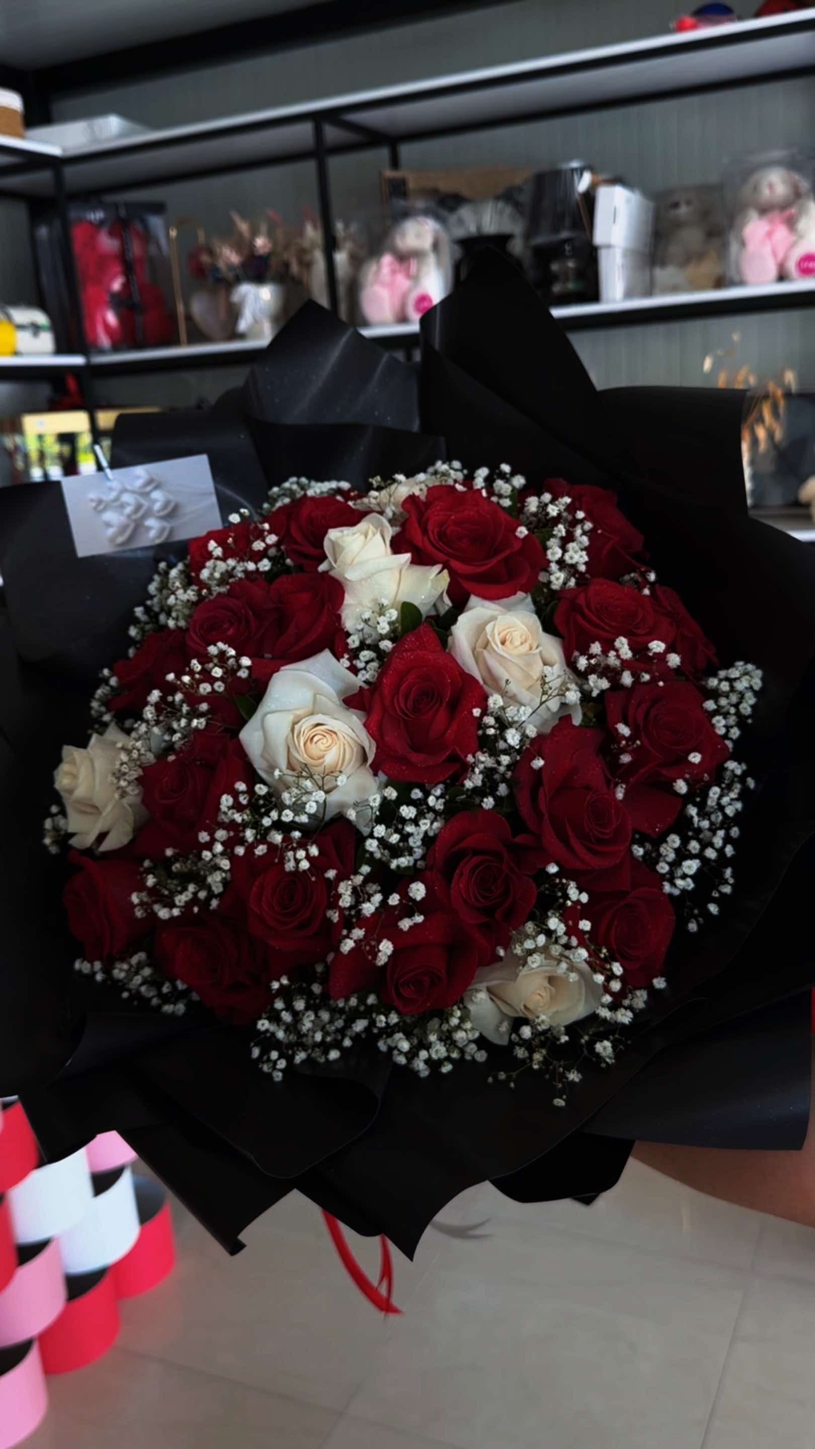 @Klodi_flowers.Tirana