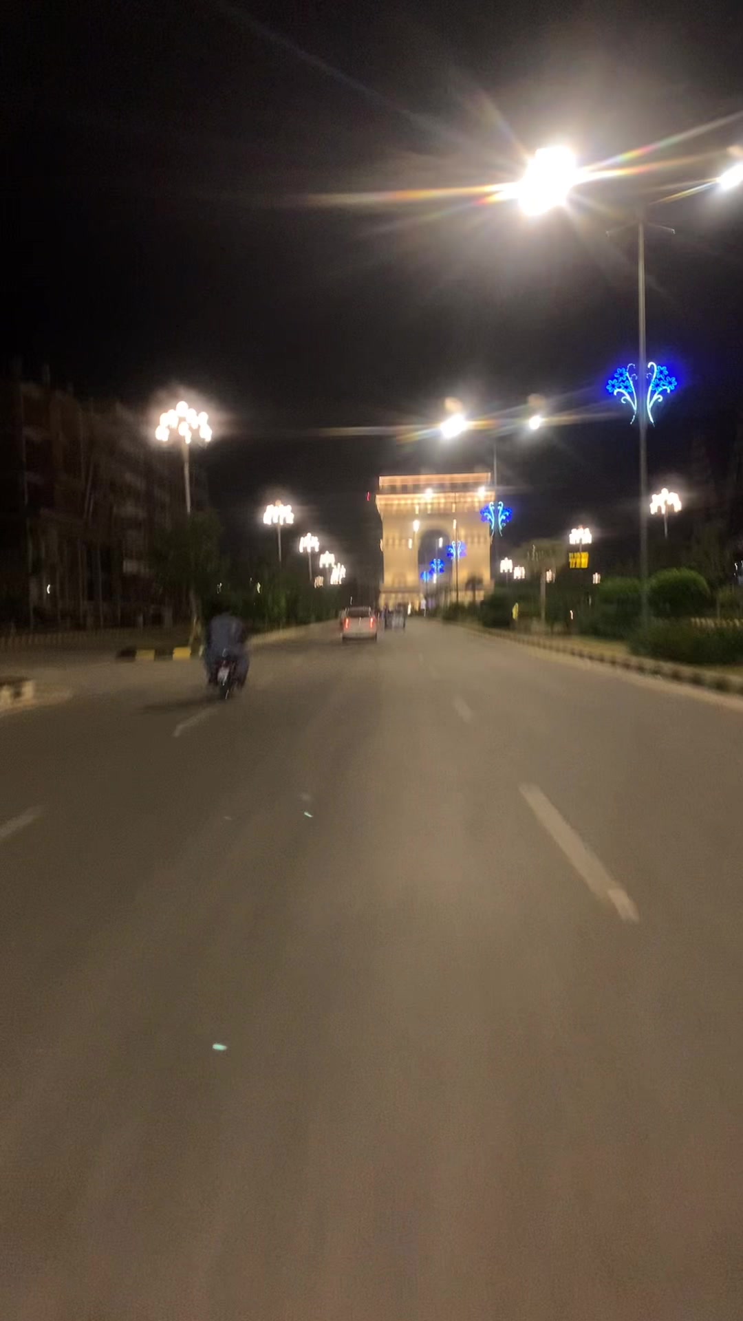 @𝑪𝑼𝐓𝑬 𝑴𝑨𝒍𝒊𝑲 😉