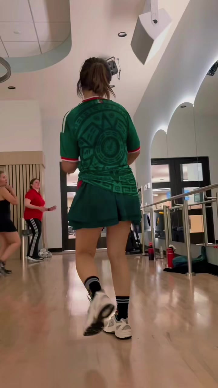 @dancing therapist