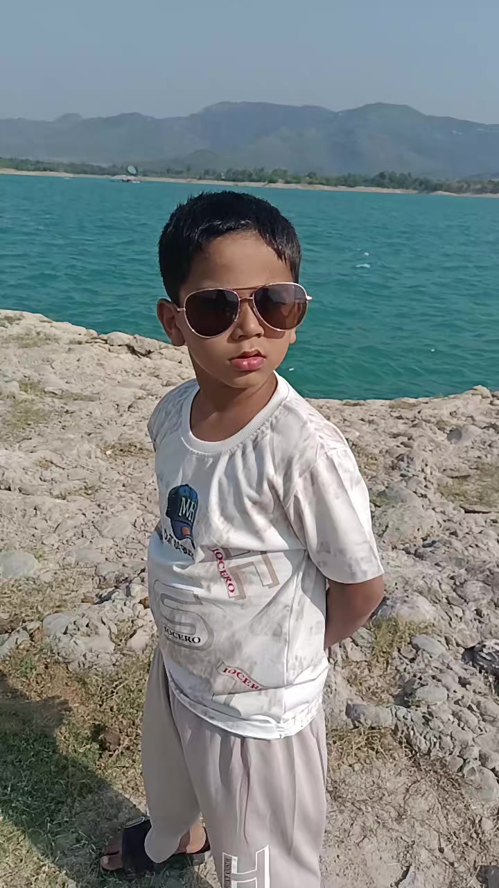 @RANA KAMRAN 라나 감란