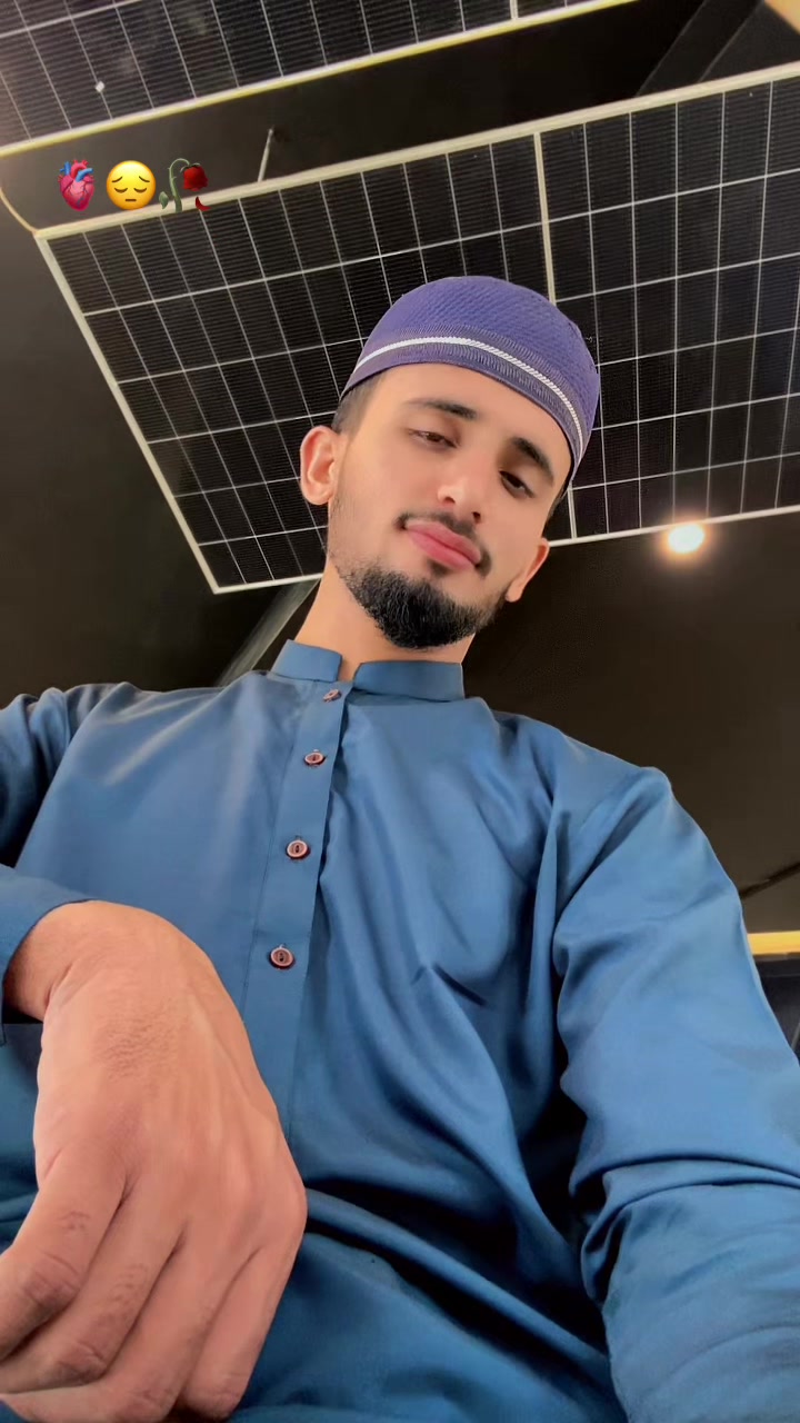 @Meer 🥀 KALMATI BaloCh❤️😊