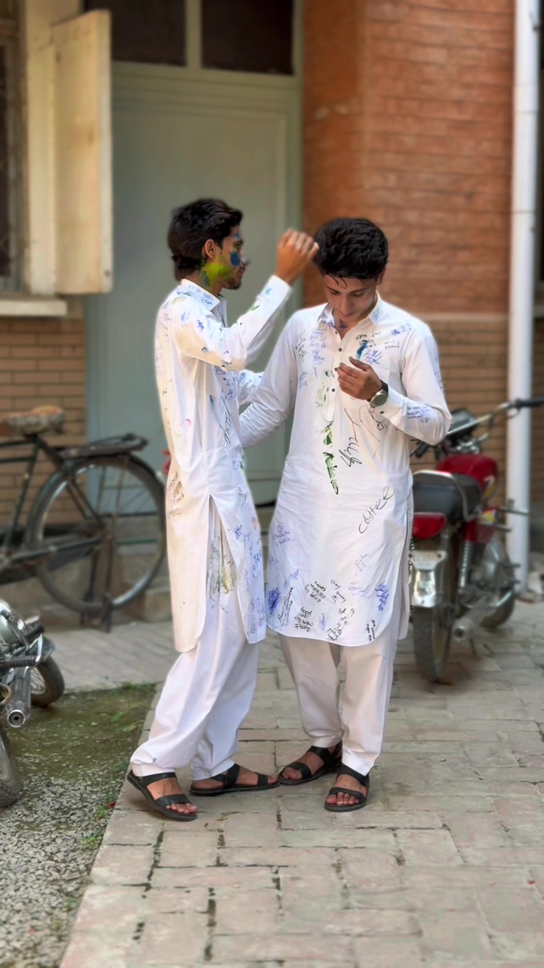 @M.ARYAN
