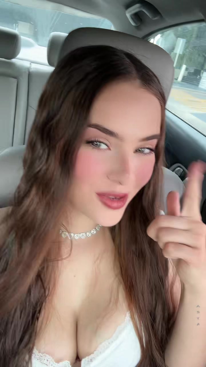 @CORYNA PONCE🍓