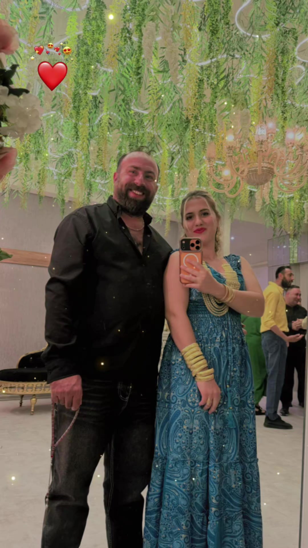 @Almina Savaş Döndür