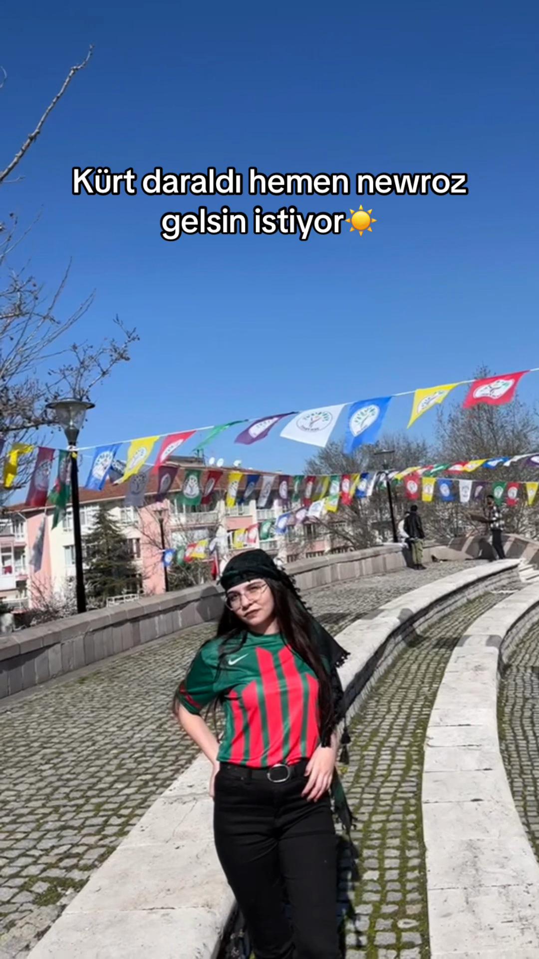 @Tuçe☀️